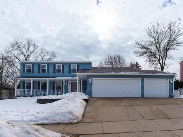 2020 16th Street NE, Rochester, MN 55906