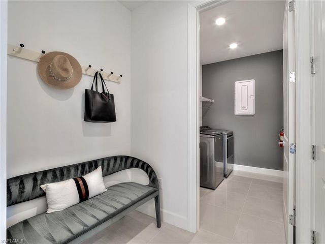 17286 Willow Tree LN, North Fort Myers, FL 33917