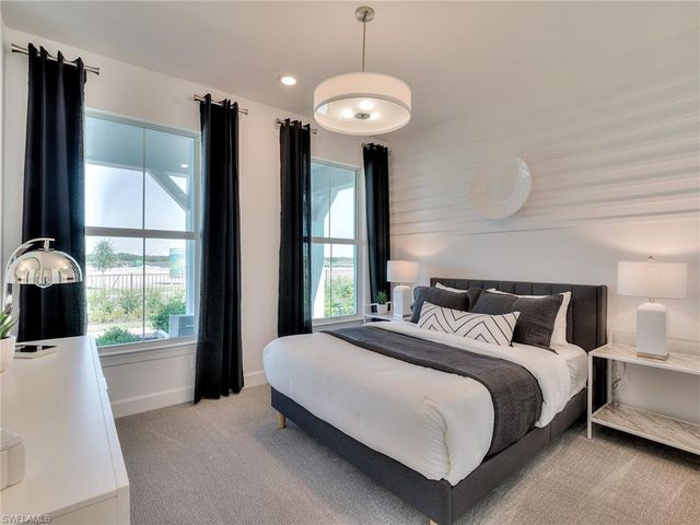 17286 Willow Tree LN, North Fort Myers, FL 33917