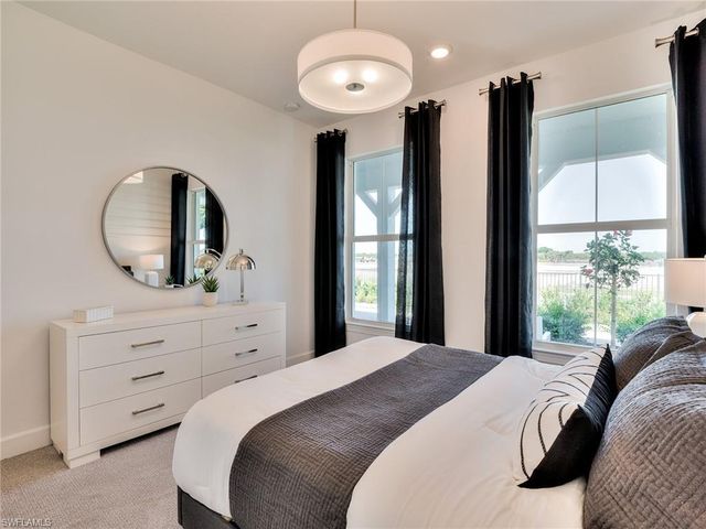 17286 Willow Tree LN, North Fort Myers, FL 33917