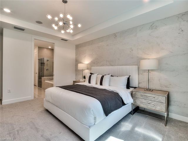 17286 Willow Tree LN, North Fort Myers, FL 33917