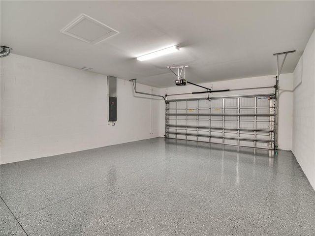 17286 Willow Tree LN, North Fort Myers, FL 33917