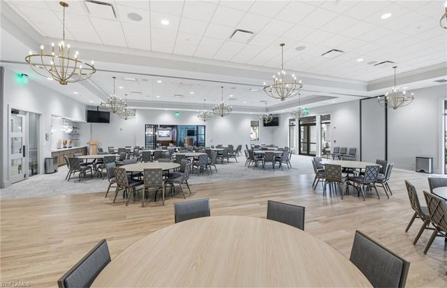 17286 Willow Tree LN, North Fort Myers, FL 33917