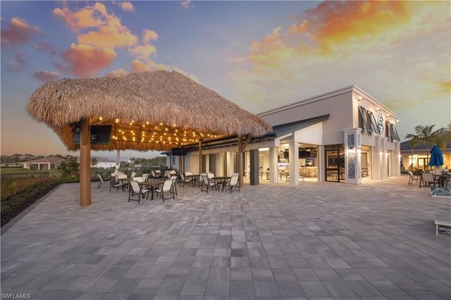 17286 Willow Tree LN, North Fort Myers, FL 33917