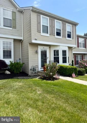 81 PEBBLE LN, Blackwood, NJ 08012