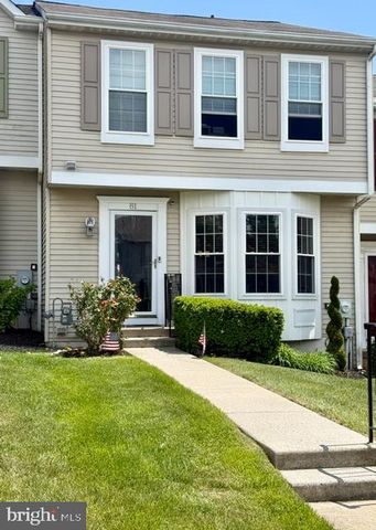 81 PEBBLE LN, Blackwood, NJ 08012