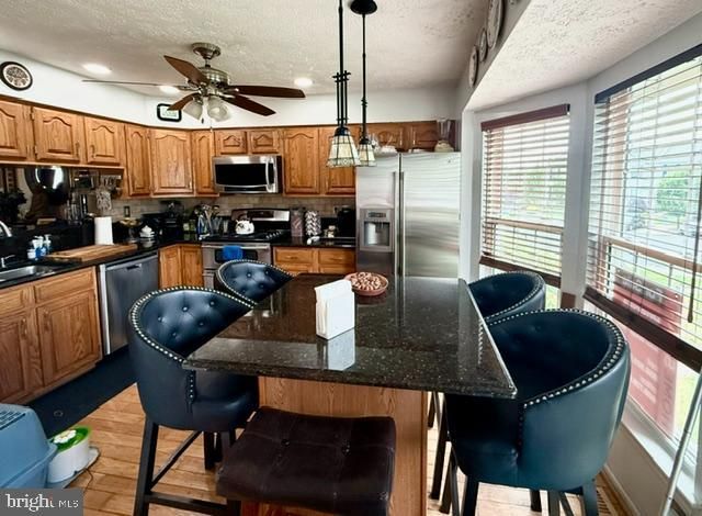 81 PEBBLE LN, Blackwood, NJ 08012