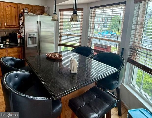 81 PEBBLE LN, Blackwood, NJ 08012