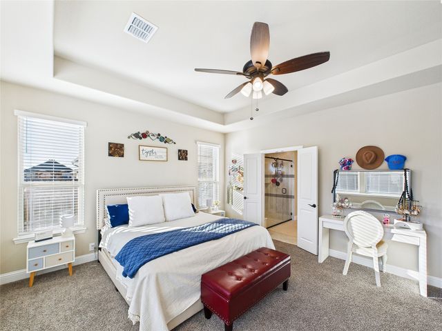 309 Pineview Lane, Ponder, TX 76259