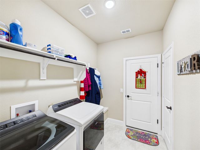 309 Pineview Lane, Ponder, TX 76259