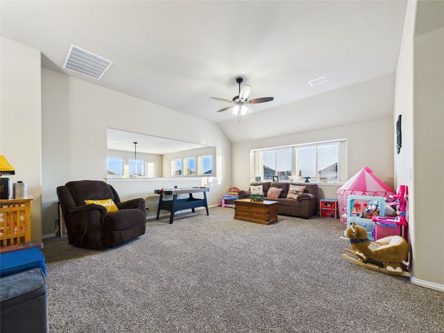 309 Pineview Lane, Ponder, TX 76259