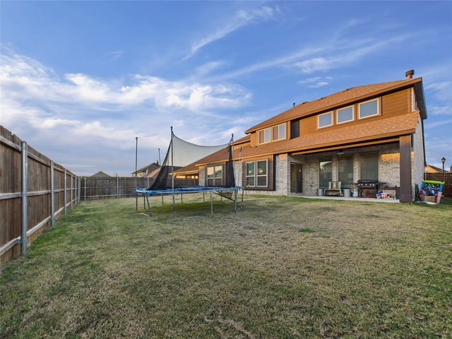 309 Pineview Lane, Ponder, TX 76259