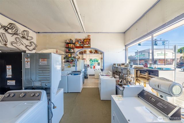 1906 Broadway, Everett, WA 98201