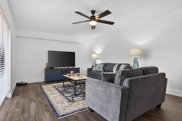 2937 SW 11th Place N, Deerfield Beach, FL 33442