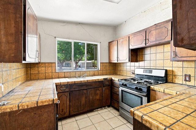 1561 Cross Way, San Jose, CA 95125