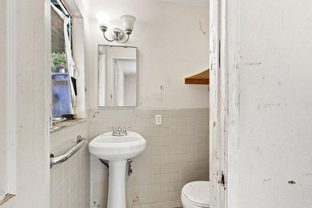 1561 Cross Way, San Jose, CA 95125