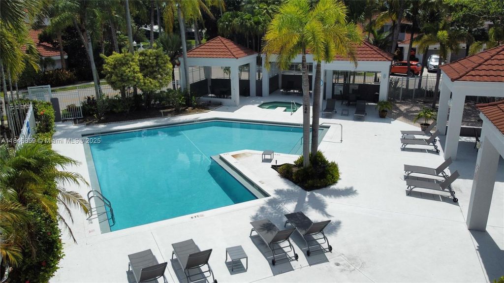 9257 NW 9th Pl 9257, Plantation, FL 33324