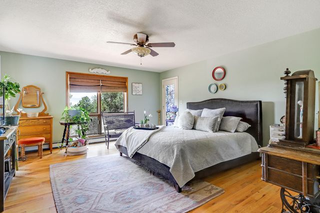 109 Carolino Canyon Road, Tijeras, NM 87059