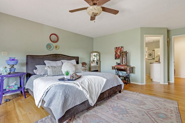 109 Carolino Canyon Road, Tijeras, NM 87059