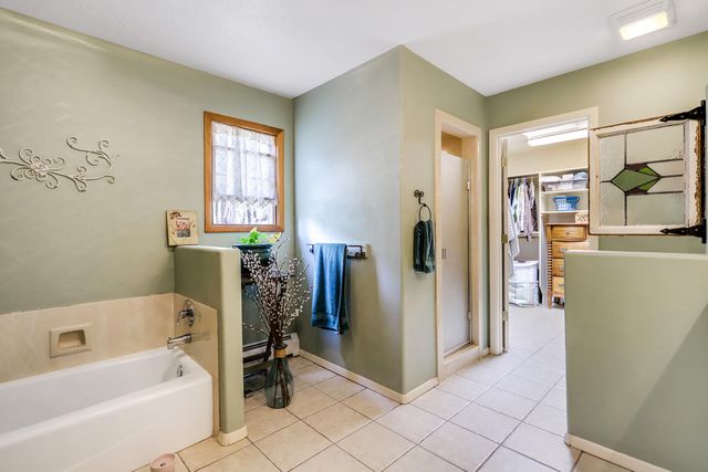 109 Carolino Canyon Road, Tijeras, NM 87059