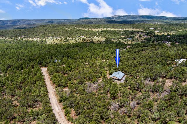 109 Carolino Canyon Road, Tijeras, NM 87059