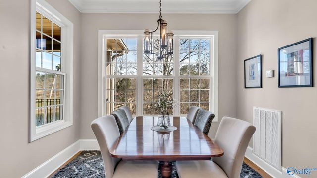 1067 Heritage Drive, Guntersville, AL 35976