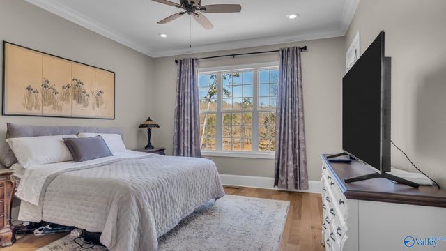 1067 Heritage Drive, Guntersville, AL 35976