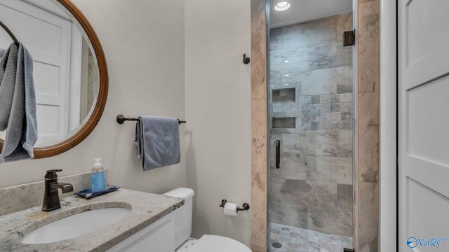 1067 Heritage Drive, Guntersville, AL 35976