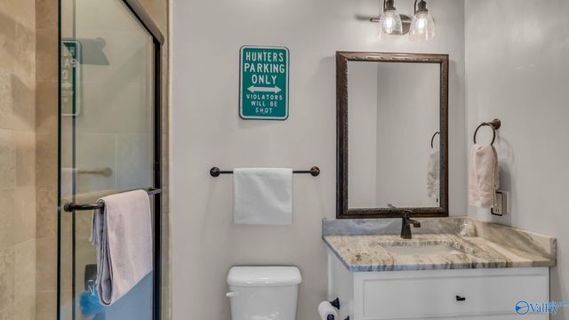 1067 Heritage Drive, Guntersville, AL 35976