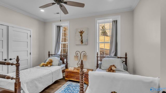 1067 Heritage Drive, Guntersville, AL 35976