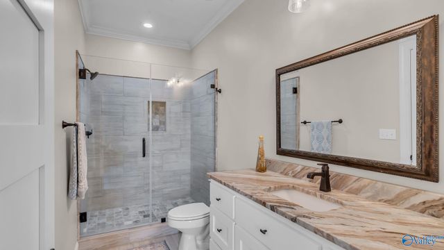 1067 Heritage Drive, Guntersville, AL 35976