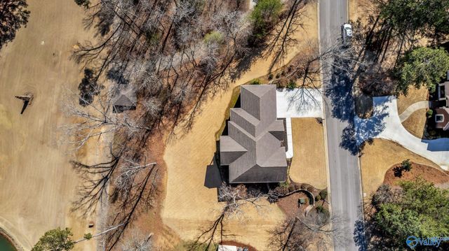 1067 Heritage Drive, Guntersville, AL 35976