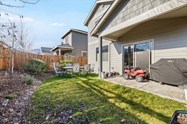 47 William Way, Talent, OR 97540