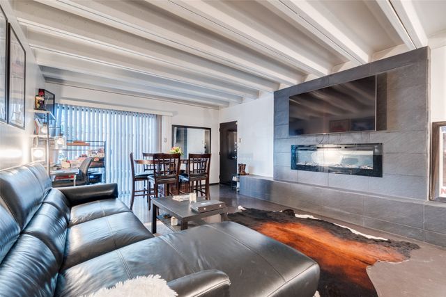 2711 Hood Street A, Dallas, TX 75219
