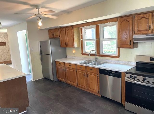 152 3RD AVE, Newtown Square, PA 19073