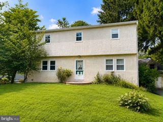 152 3RD AVE, Newtown Square, PA 19073