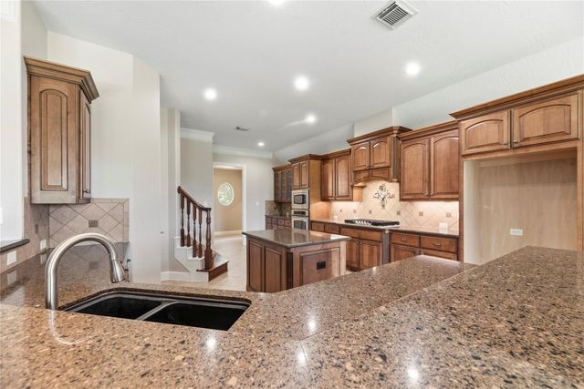 8606 Meadowview Court, Jersey Village, TX 77040