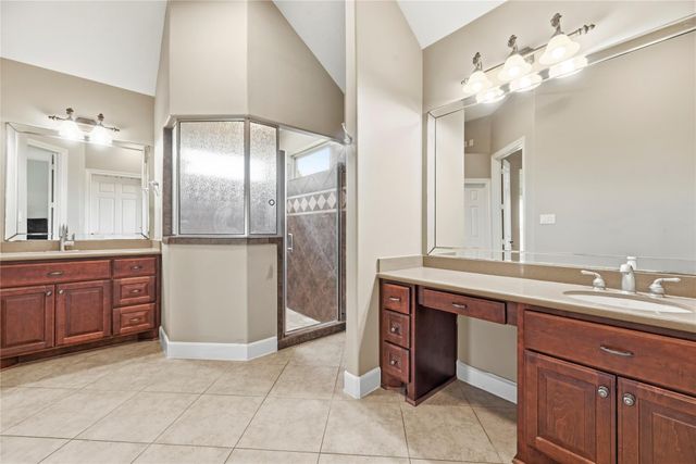 8606 Meadowview Court, Jersey Village, TX 77040