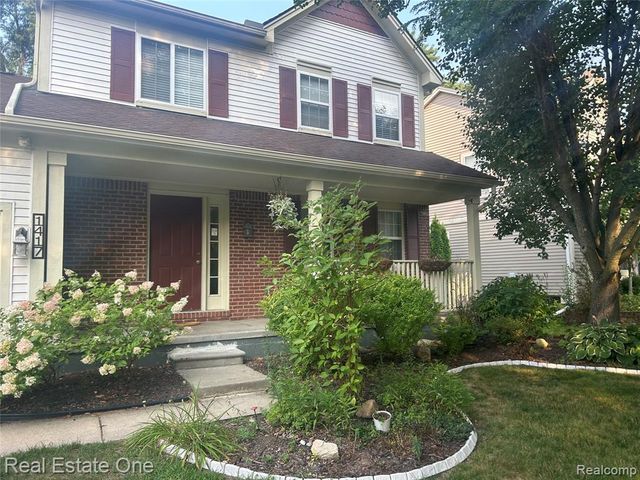 1417 Pond View Court, Wixom, MI 48393