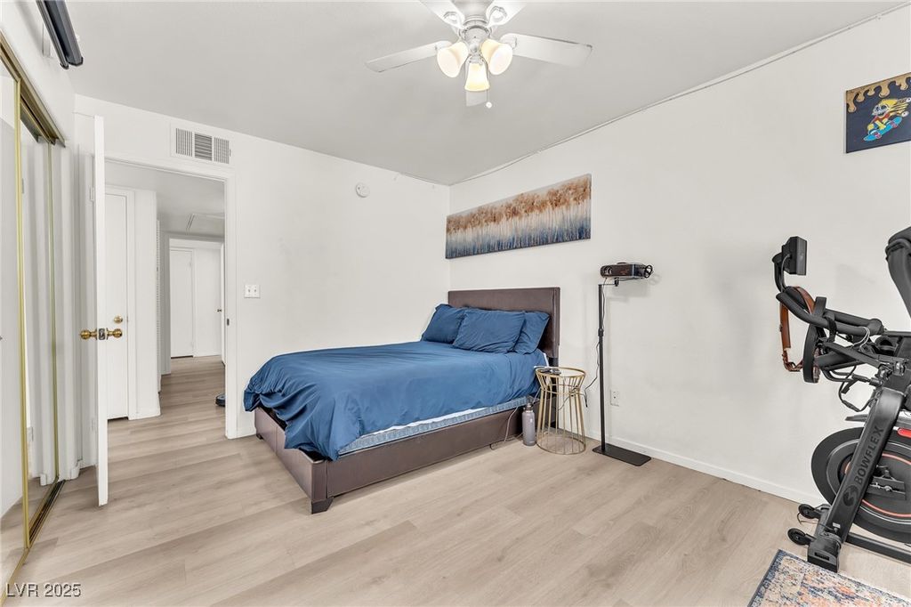 Image 13 of property listing at 3111 Key Largo Drive 204, Las Vegas, NV 89120