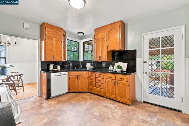 161 Viewmont Ave, Vallejo, CA 94590