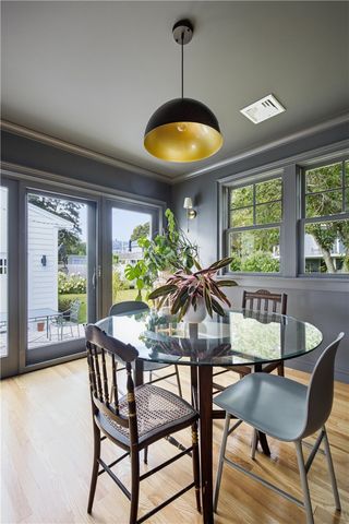 14 Valhalla Drive, Portsmouth, RI 02871