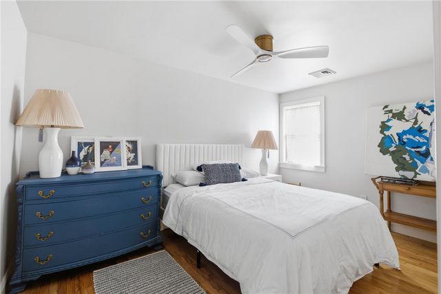 14 Valhalla Drive, Portsmouth, RI 02871