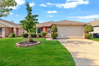 5713 Glenshee Drive, Fort Worth, TX 76135