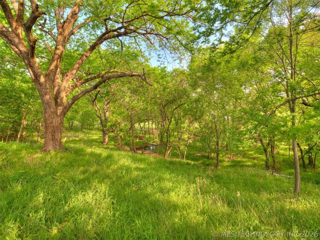 8801 E 98th Street N, Owasso, OK 74055