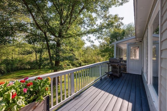 494 Asbury St, Hamilton, MA 01936