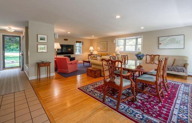 494 Asbury St, Hamilton, MA 01936
