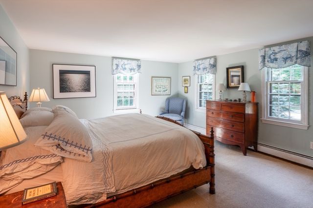 494 Asbury St, Hamilton, MA 01936