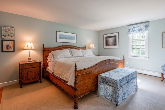 494 Asbury St, Hamilton, MA 01936