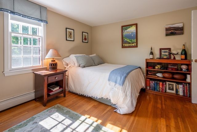 494 Asbury St, Hamilton, MA 01936